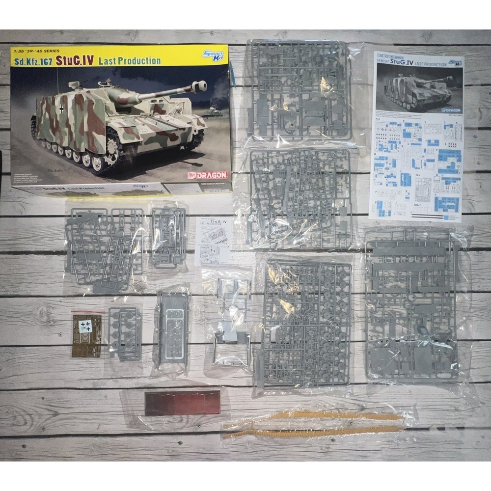 1/35 Dragon 6647 Sd.Kfz. 167 StuG. IV Last Production Smart Kit - New Open Box